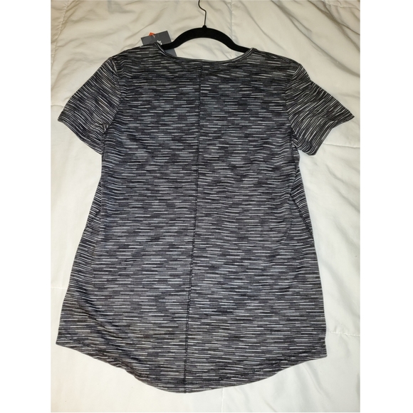 NWT Joe Fresh Active t - Picture 3 of 4